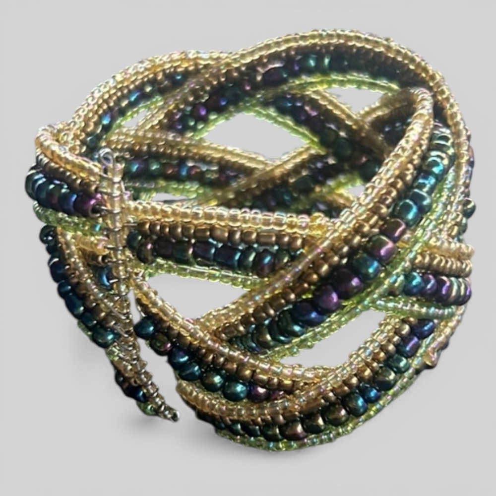 Vintage y2k unmarked metallic beaded costume bracelet twisted braid unique